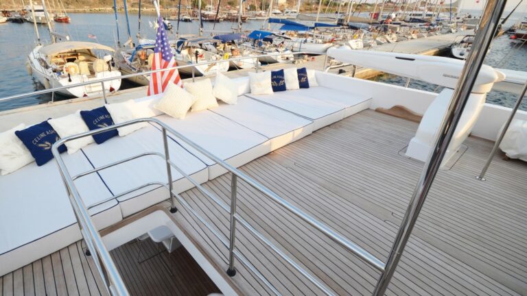 The 28m Yacht NIMIR
