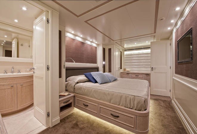 The 28m Yacht NOOR