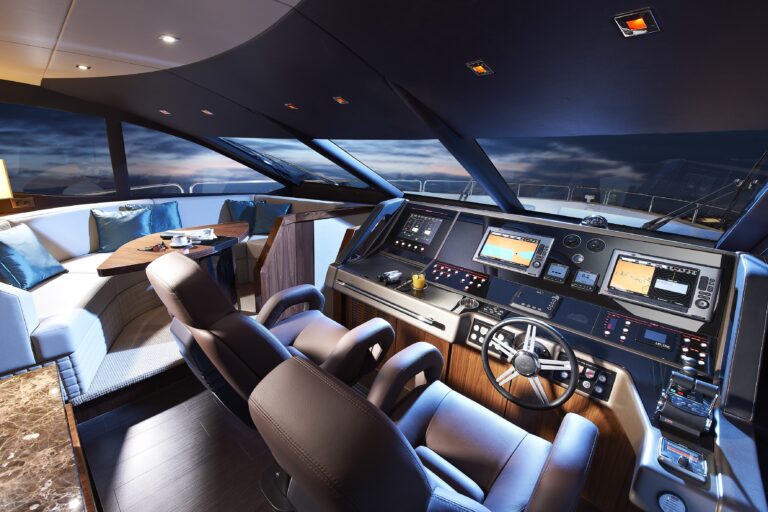 The 28m Yacht OASIS