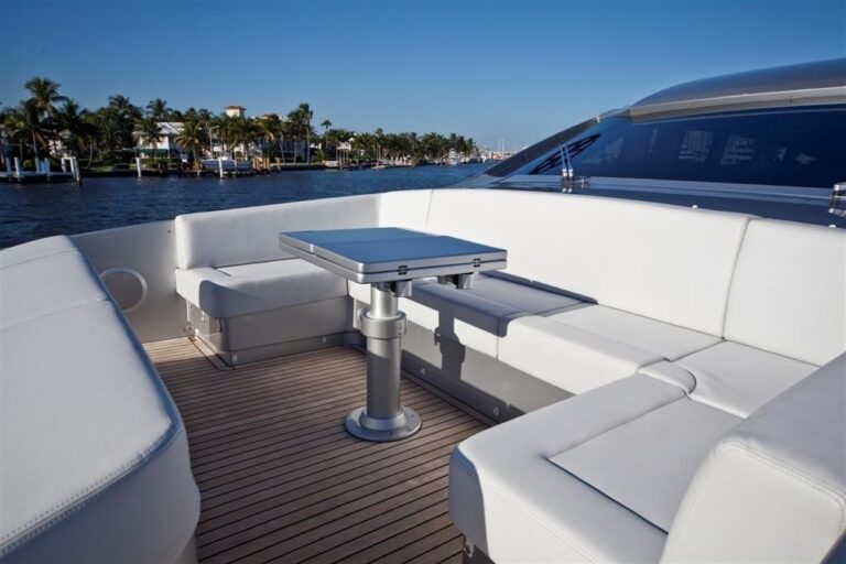 The 28m Yacht PERSHING 92