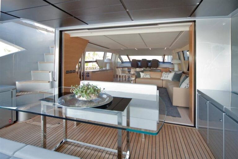 The 28m Yacht PERSHING 92