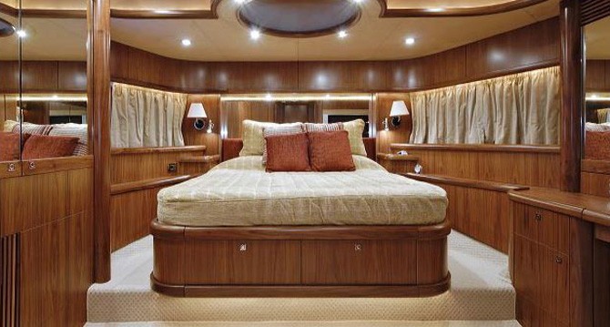 The 28m Yacht PHOEBE TRES
