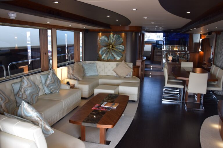 The 28m Yacht RAY III