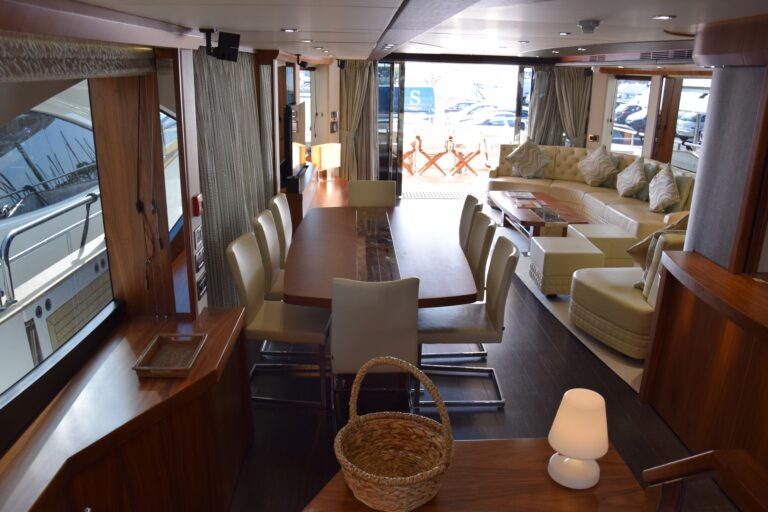 The 28m Yacht RAY III