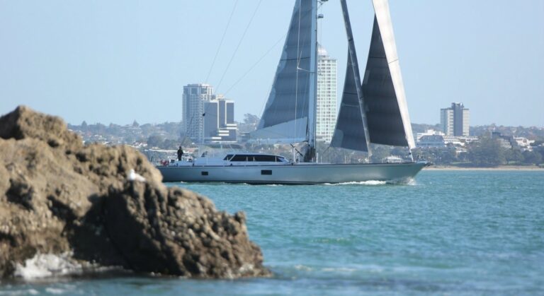 The 28m Yacht SPIRIT