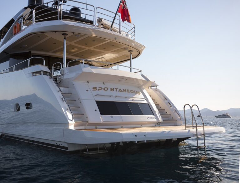The 28m Yacht SPONTANEOUS