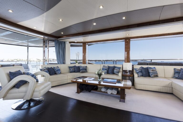 The 28m Yacht SPONTANEOUS