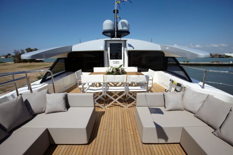 The 28m Yacht TSA TSA