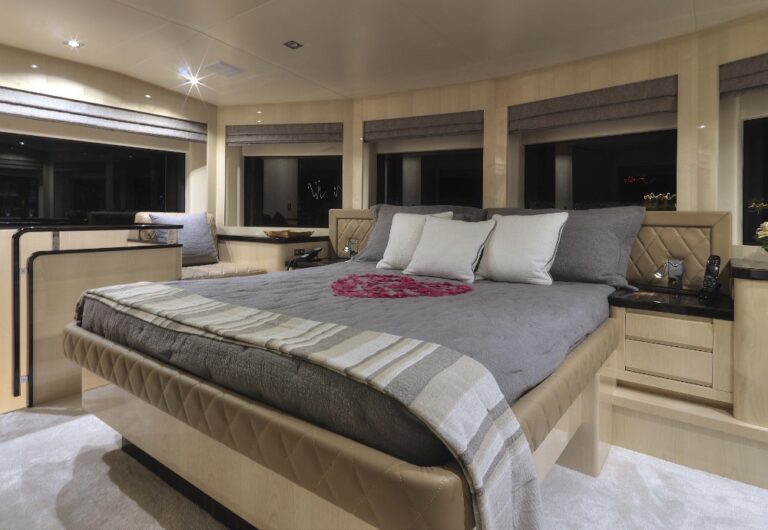 The 28m Yacht TSA TSA