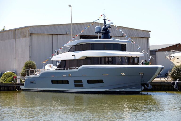 The 28m Yacht TSA TSA