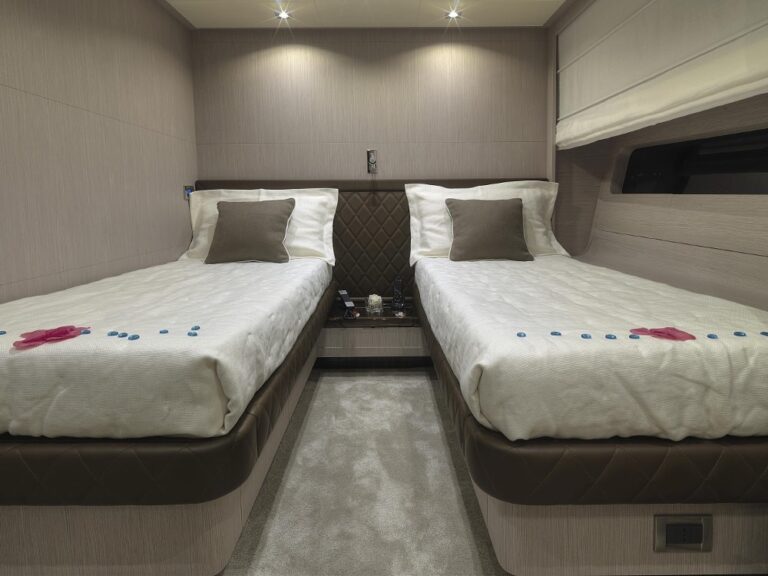 The 28m Yacht TSA TSA