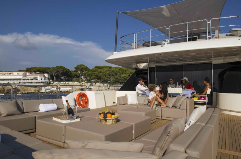 The 28m Yacht TSA TSA