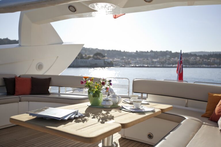 The 28m Yacht WINNING STREAK