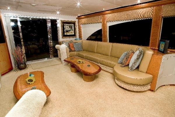 The 28m Yacht YOLY