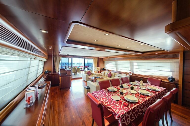 The 29m Yacht ANNE MARIE