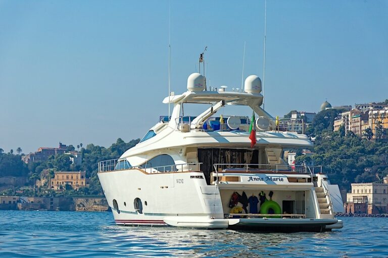 The 29m Yacht ANNE MARIE