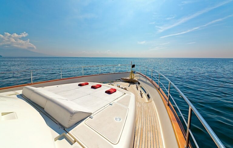 The 29m Yacht ANNE MARIE