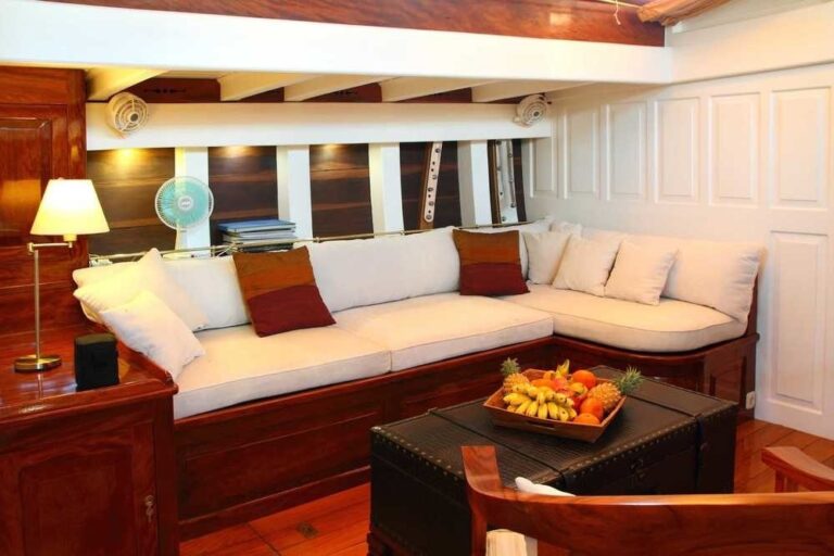 The 29m Yacht AVENTURE