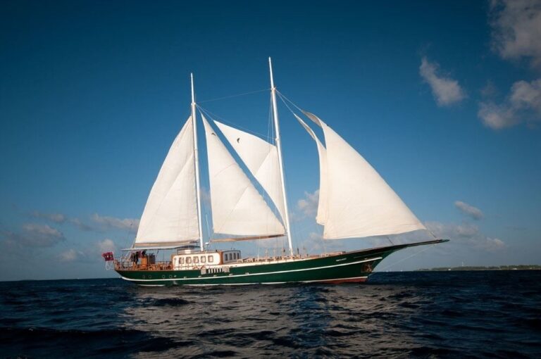 The 29m Yacht DREAM VOYAGER