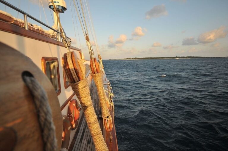 The 29m Yacht DREAM VOYAGER