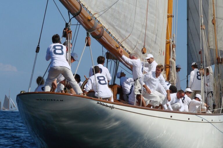 The 29m Yacht MOONBEAM IV