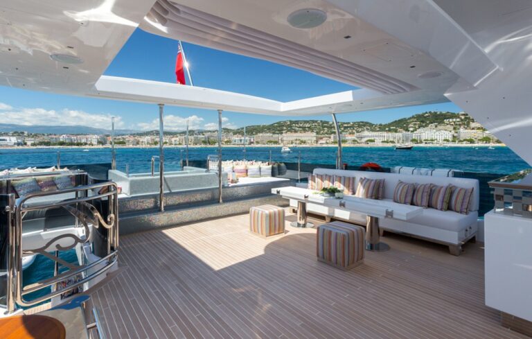 sun deck