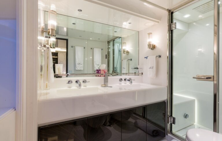 ensuite bathroom