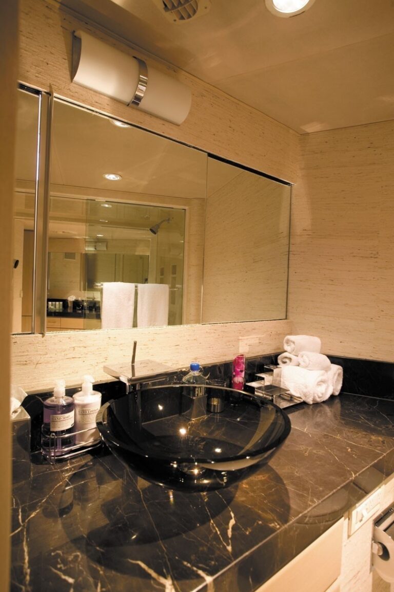 ensuite bathroom