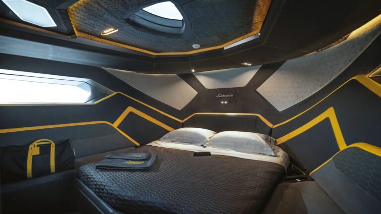 Double cabin