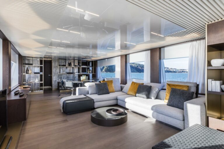 Light and bright main salon