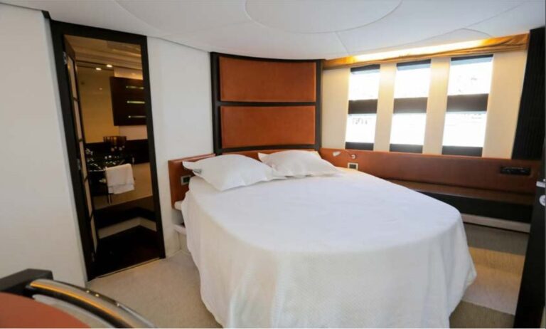 Master suite