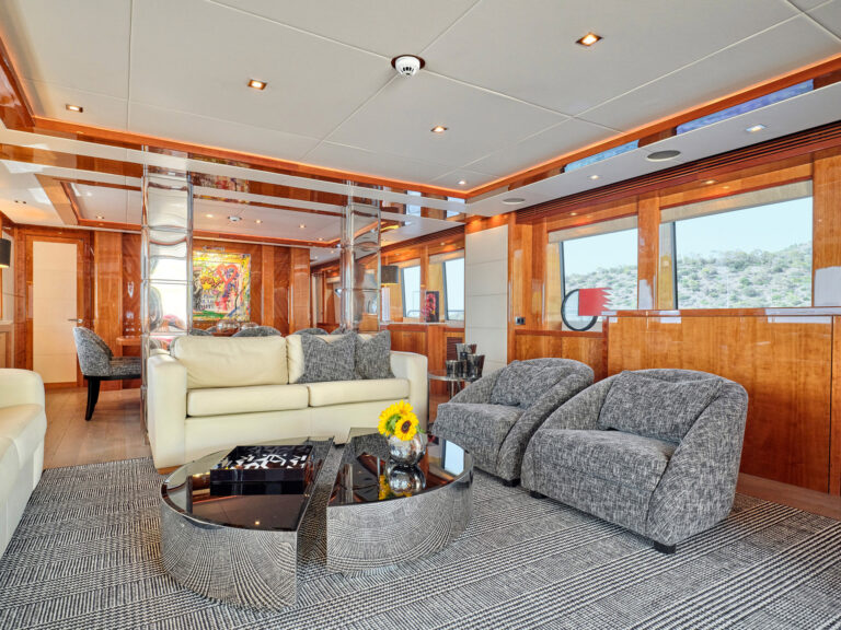 Main salon lounge