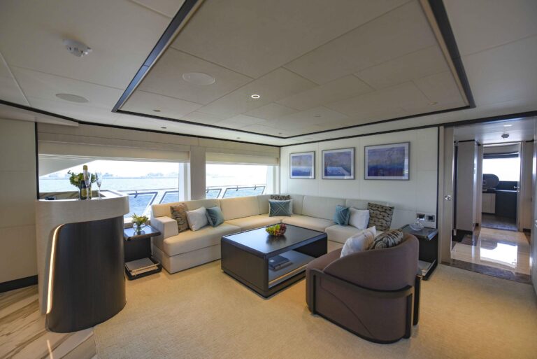 Sky lounge through to the bridge