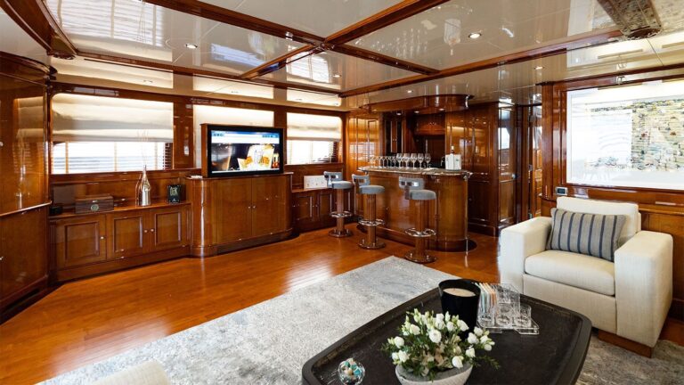 Skylounge bar