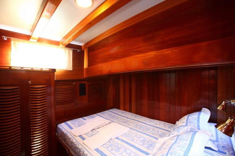 Classic double cabin