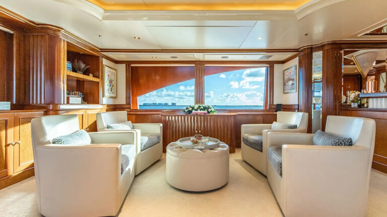 Sky lounge intimate seating