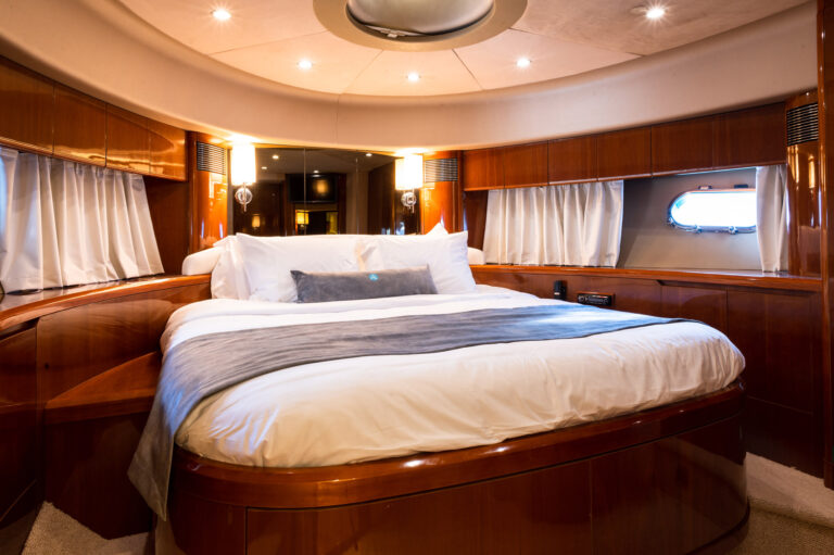 Double cabin