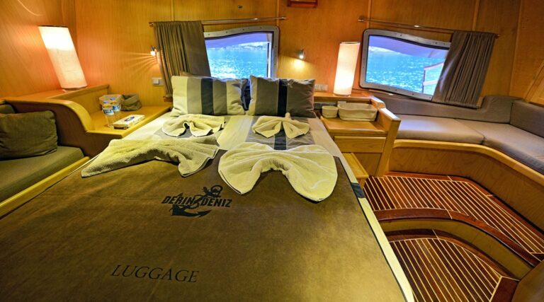Quality fitted master cabin