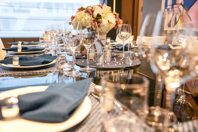 Main Salon Dining