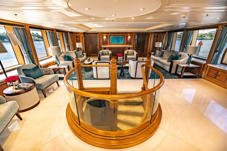 Main Deck Salon