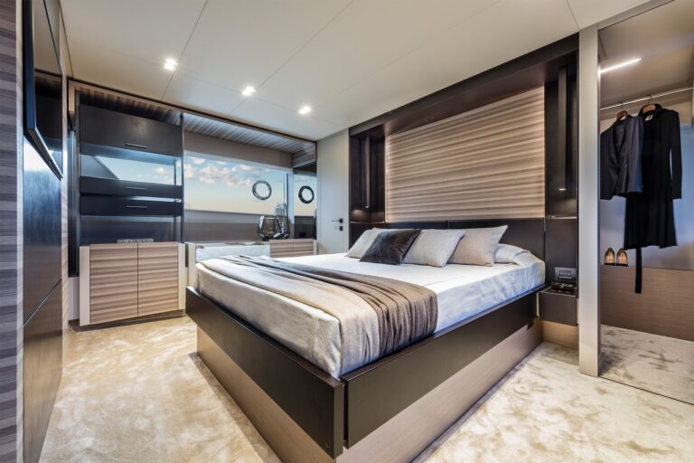 Master Suite (sistership)