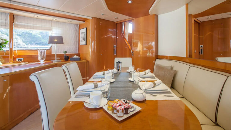 Main Salon Dining Area