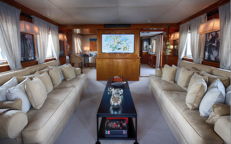 Main Salon View Forward