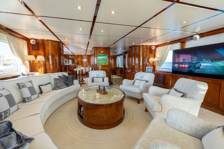 Main Salon View Forward