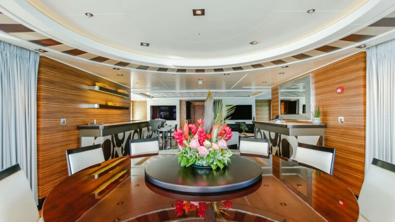 Bridge Deck Dining