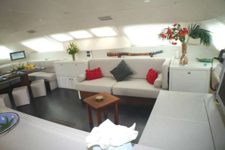 FUERTE 3 Main Salon