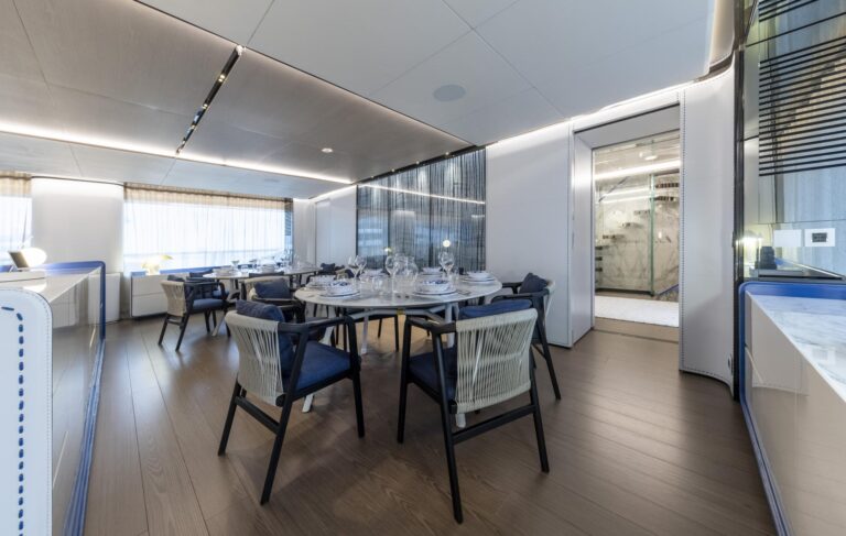 Main Deck Dining