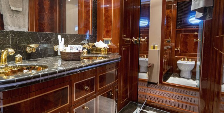 303 Master Ensuite