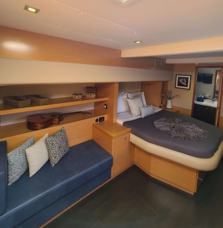 Sailing Catamaran ODYSSEA Master Cabin
