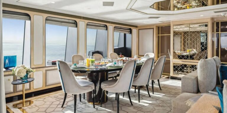 Sky Lounge Dining